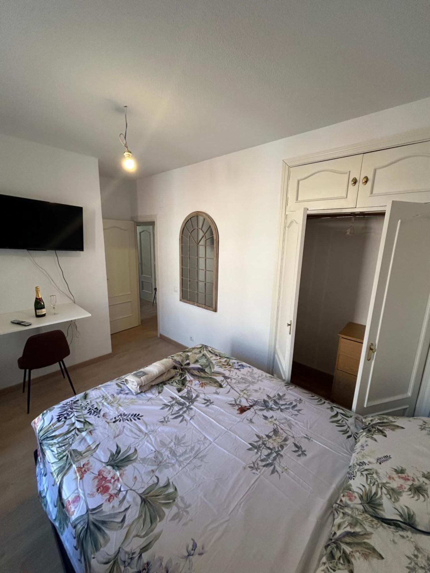 Room In Plaza Mayor مدريد المظهر الخارجي الصورة