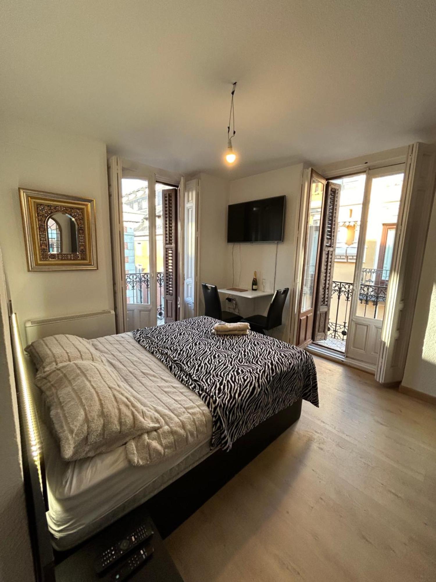 Room In Plaza Mayor مدريد المظهر الخارجي الصورة